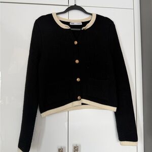 Black and Cream Women's Sweater